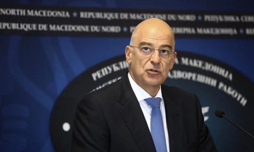 Δένδιας: Μπαράζ επαφών για το μεταναστευτικό